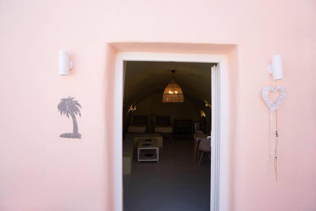 Vila Santorini Oasis- Cave House Fira  Exteriér fotografie